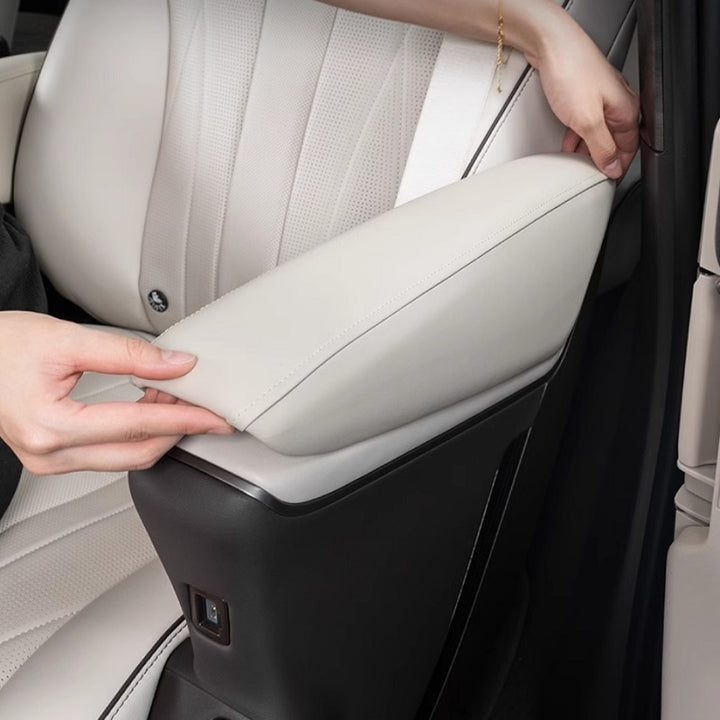 Denza D9 Middle Row Seat Armrest Cover